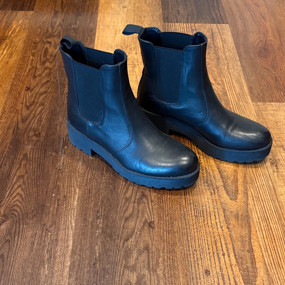 Dirty Laundry Black Ankle Boots